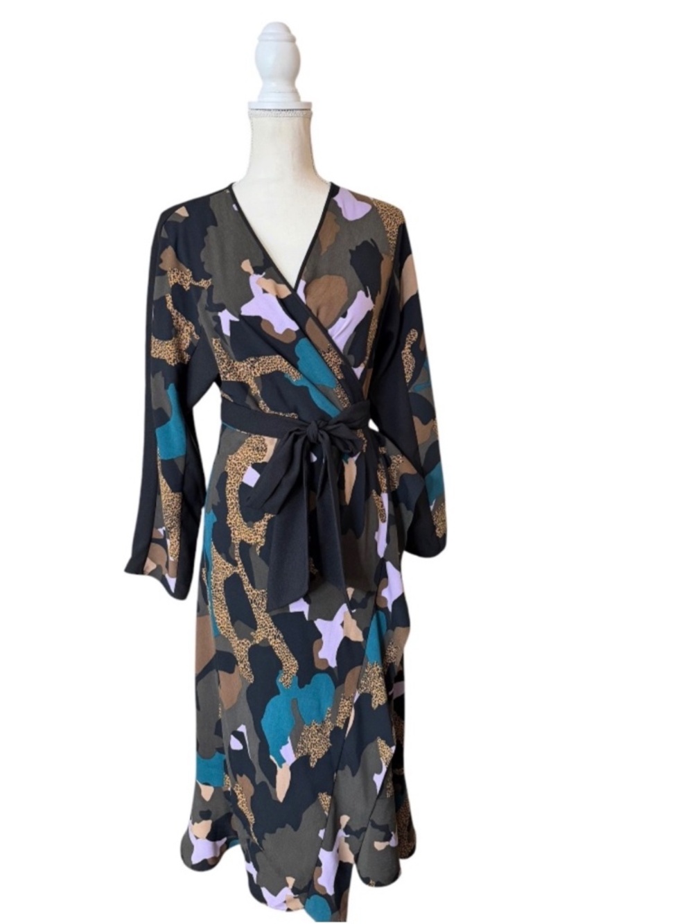 Diane von Furstenberg Tulisa Wrap Midi Dress Camo Animal Print Size 10 DVF